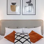 H11 Ξενοδοχείο με διαμερίσματα 4*
