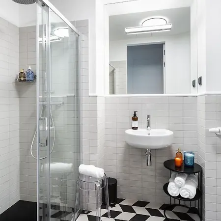 公寓式酒店 H11 4*