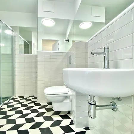 Hotel apartamentowy H11 4*