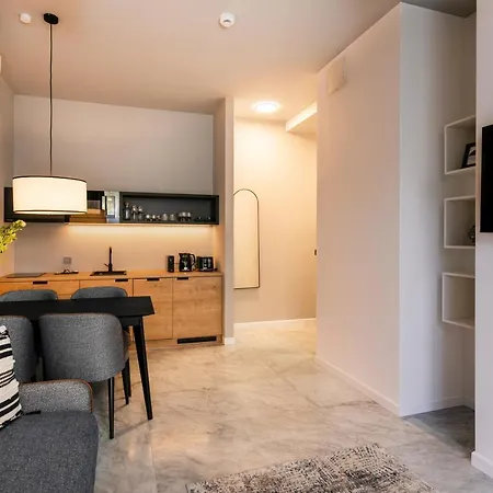 H11 公寓式酒店 4*