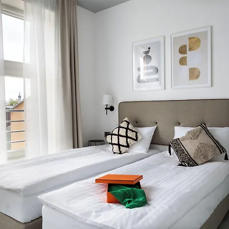 Aparthotel H11 4*